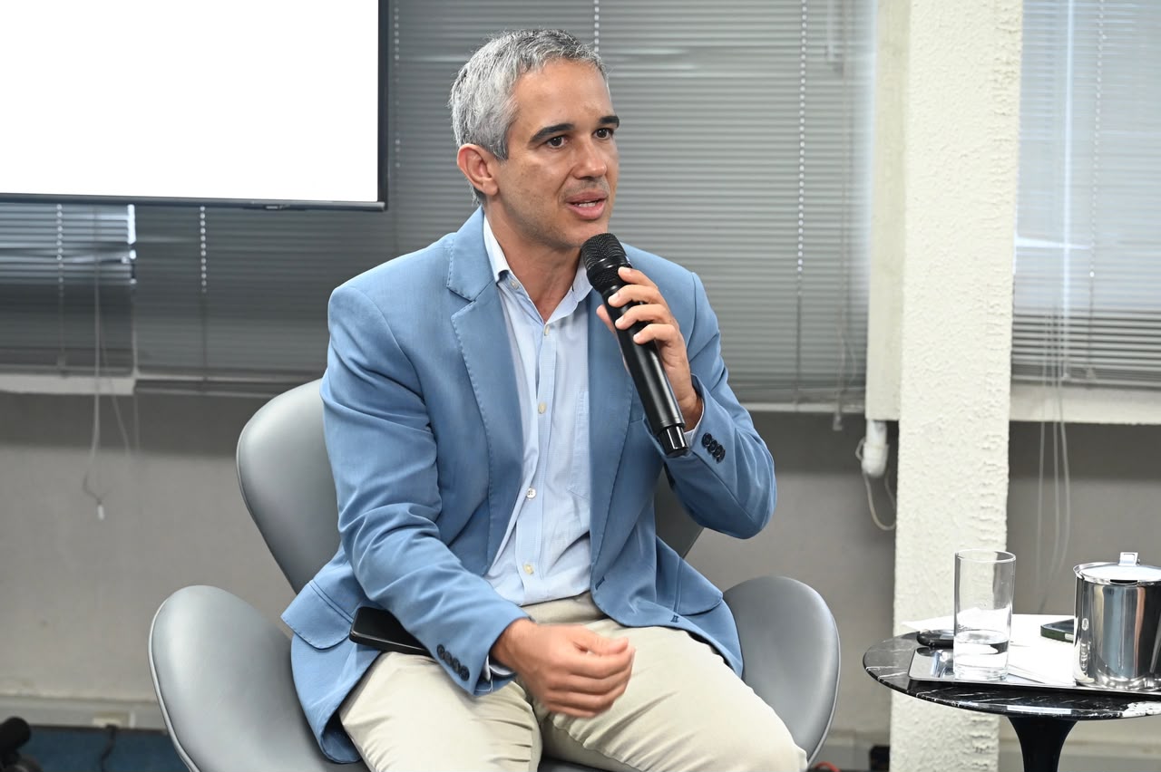 EDUARDO CÔRTES_FOTO MARCELLE CRISTINE.jpeg