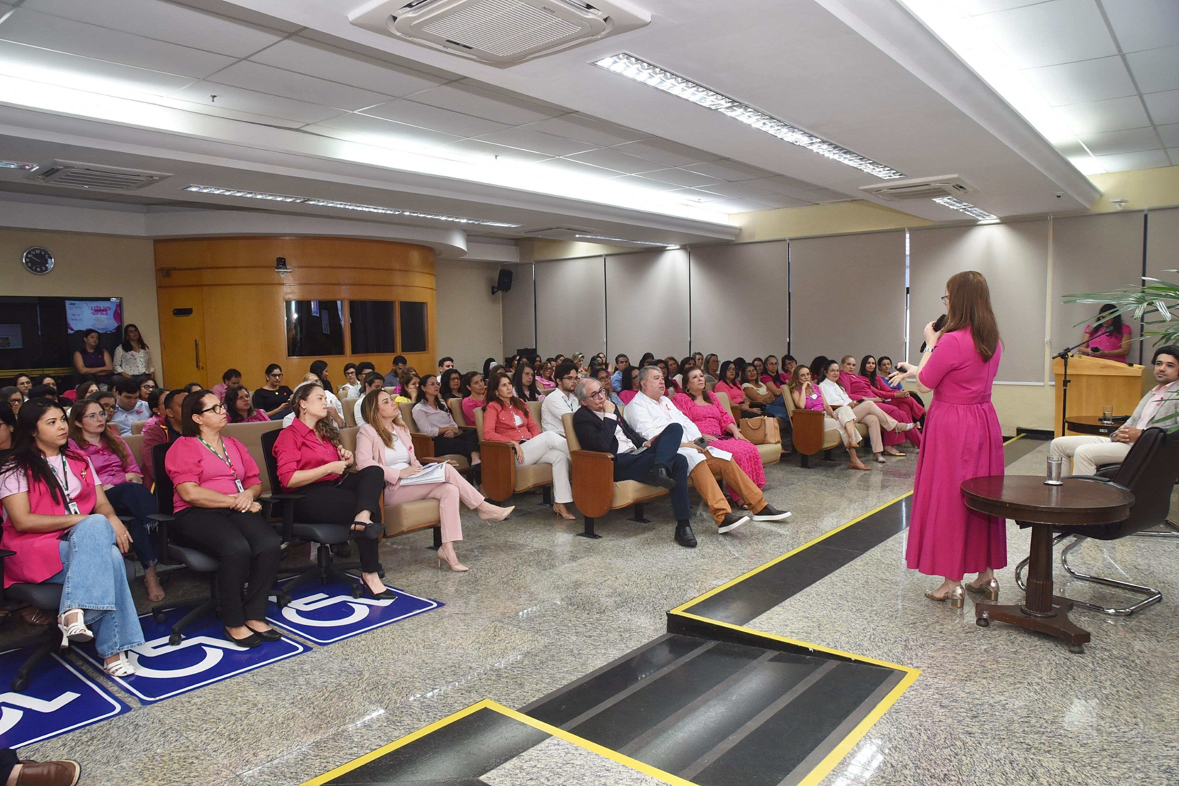 evento outubrorosa.jpeg