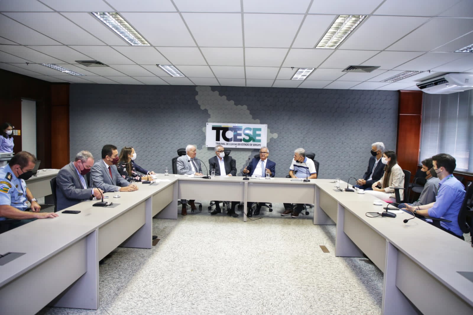 PHOTO-2022-03-16-12-44-40 2.jpg